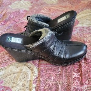 Dr. SCHOLLS BLACK CLOG